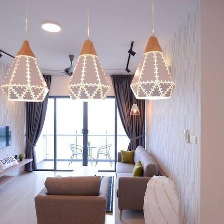 Cozy Haven Atlantis With Large Swimming Pool Apartment Malacca Ngoại thất bức ảnh