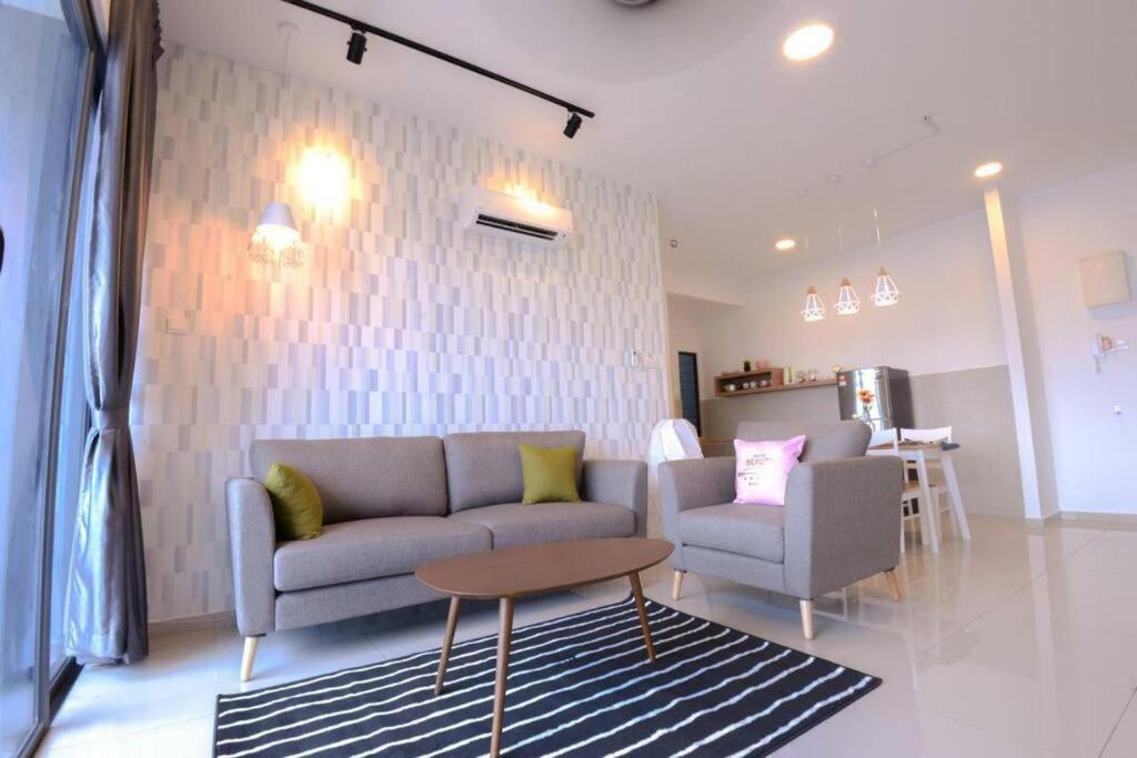 Cozy Haven Atlantis With Large Swimming Pool Apartment Malacca Ngoại thất bức ảnh